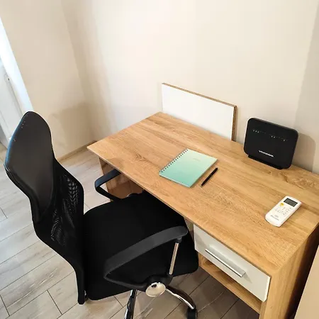 Three-room In The Center Of Διαμέρισμα