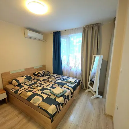 Διαμέρισμα Three-room In The Center Of Βάρνα