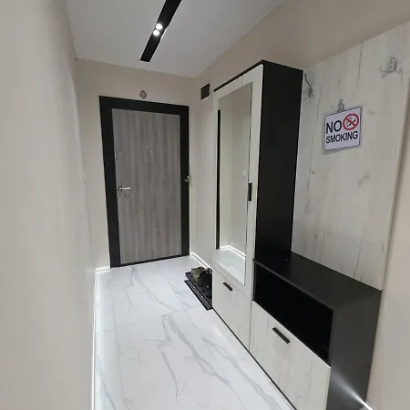 Three-room In The Center Of Βάρνα