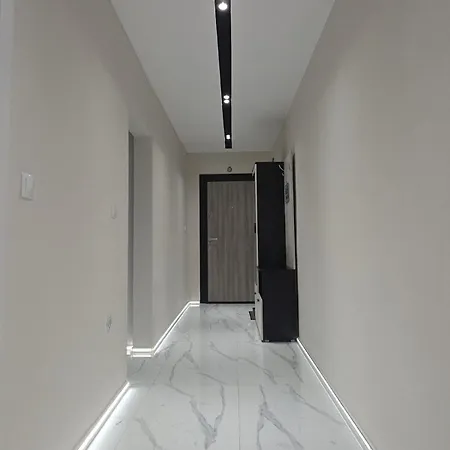 Διαμέρισμα Three-room In The Center Of