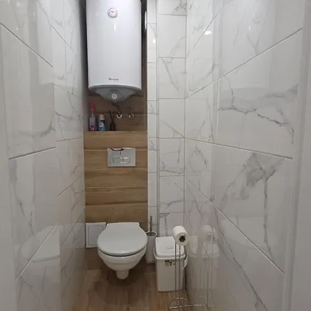 Three-room In The Center Of Διαμέρισμα